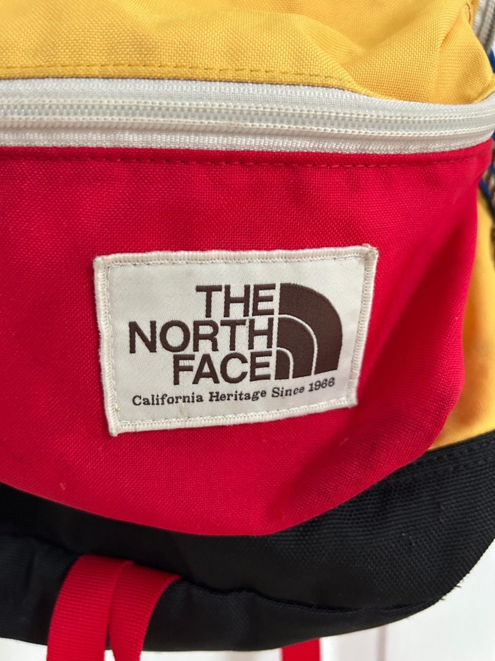 Vintage Style The North Face Berkeley Color-Block Backpack – Primary Colors (Yel